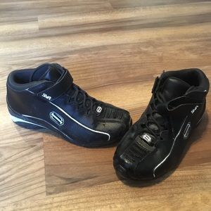 Size 9 black Shift Curve moto high top